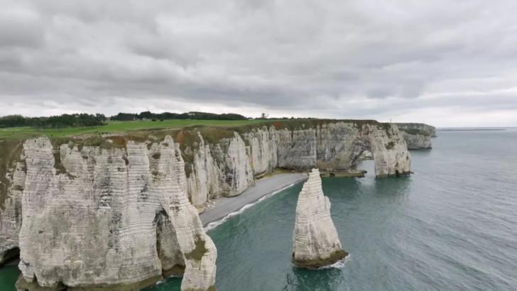 « Les 100 lieux qu'il faut voir - Du littoral normand à la baie de Somme »